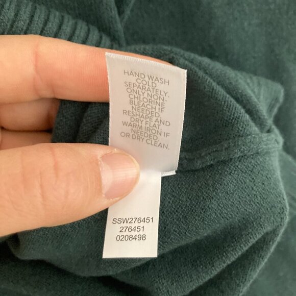 J Jill Sweater Escarole Green Long Sleeve V Neck Workwear Minimalist Classic NWT - Picture 11 of 11